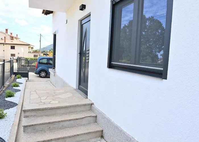 Apartment La Madia- Opric